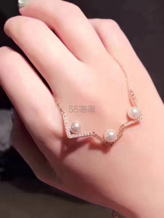 【5折好价！】SWAROVSKI 施华洛世奇 Edify 中号 V 形镶嵌环颈项链 $62.5（约453元）
