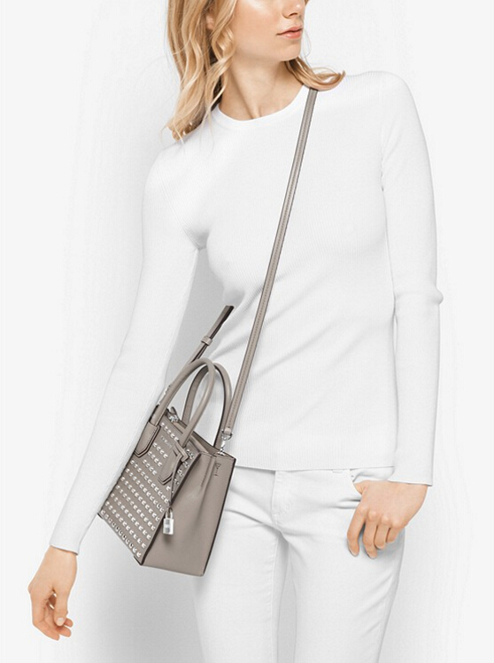 【罕见折扣！】MICHAEL Michael Kors Mercer Studded 女士斜挎包 $178.8（约1289元）