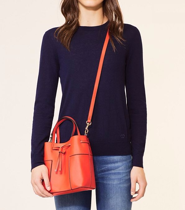 【史低价！】Tory Burch 汤丽柏琦  BLOCK-T 小号*水桶包  $146（约1058元）