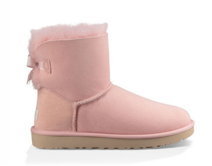 UGG 粉嫩迷你款蝴蝶结雪地靴 $89.99（约652元）