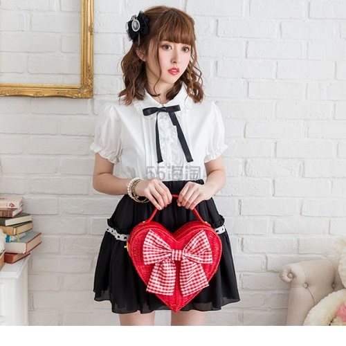 dreamv 夢展望 夏日草编蝴蝶结手提包 3990日元（约240元）