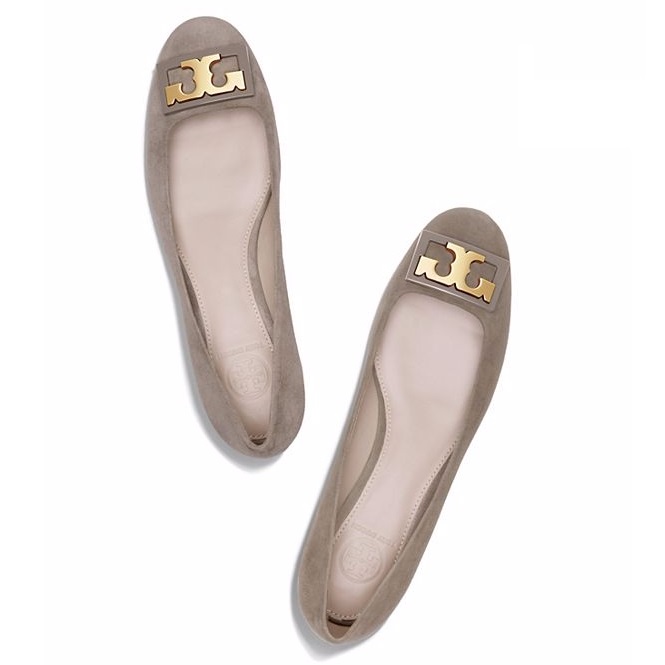 【优雅知性小方跟！】TORY BURCH 汤丽柏琦 GIGI SUEDE PUMP 女士麂皮方跟鞋 $104.3（约753元）