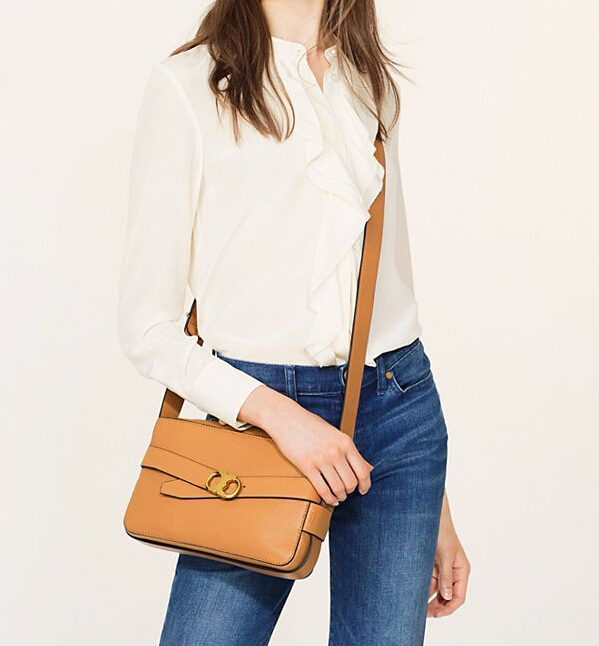 Tory Burch 汤丽柏琦 GEMINI LINK CAMERA 女士斜挎包 $223.3（约1615元）