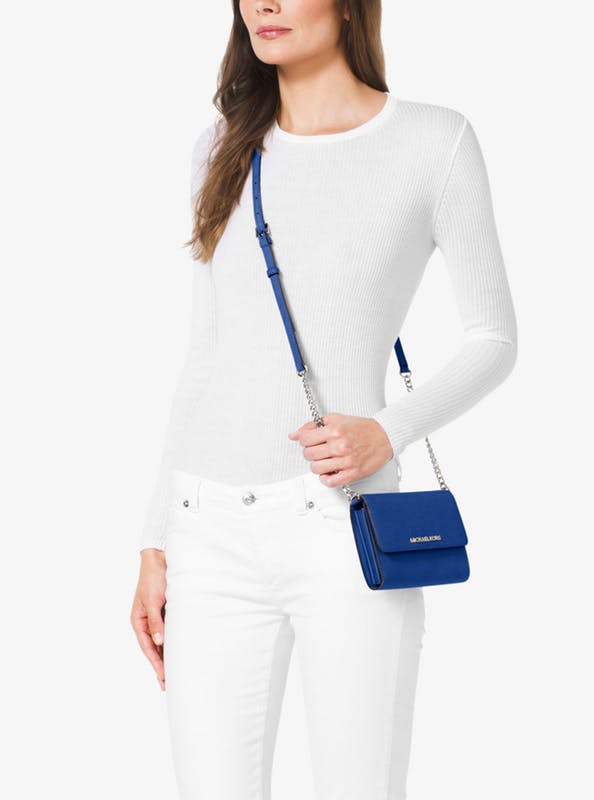 夏天这样的小包来一个 MICHAEL Michael Kors Jet Set Tr*el 十字纹牛皮链条包 .2（约494元）