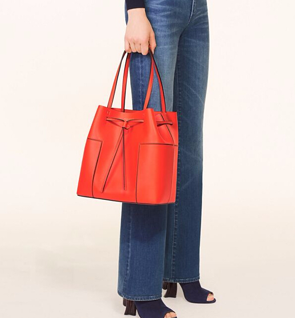 Tory Burch 汤丽柏琦  BLOCK-T 女士*水桶包 3色选 $209（约1514元）