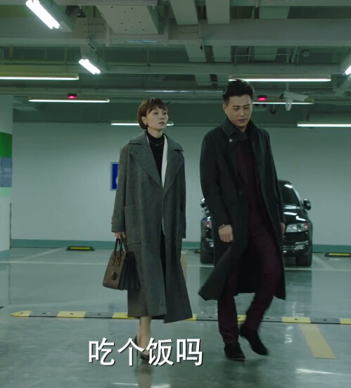 【明星同款】唐晶同款 Saint Laurent Black Small Sac de Jour 手袋 