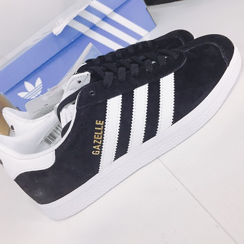 【5姐晒单】嘘！别告诉妈妈，5姐又买运动鞋了--Adidas Originals Gazelle 、阿迪经典拖鞋到手