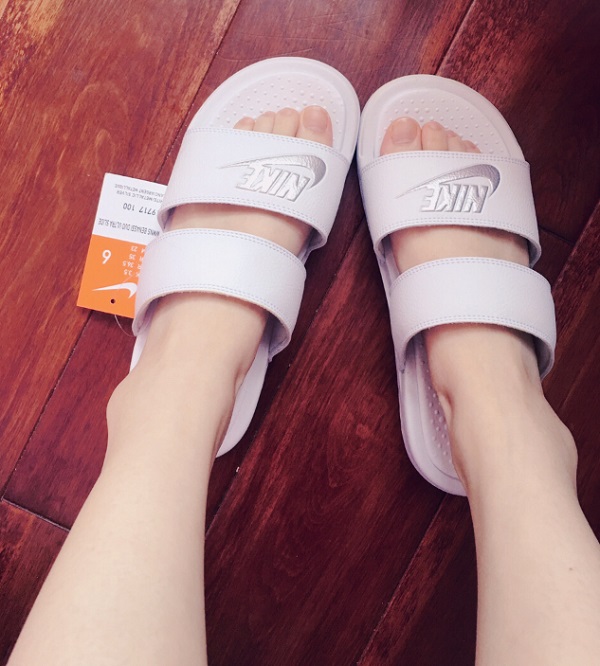 【免邮！】NIKE Benassi Duo Ultra Slide 时尚女子拖鞋 3色选 299元