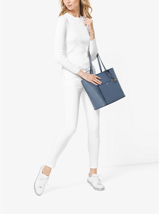 【实用通勤包！】MICHAEL Michael Kors Jet Set Tr*el 雾霾蓝大号*托特包 $136.8（约985元）