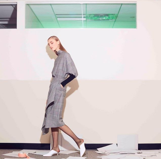 Tibi “U”型 猫咪跟尖头鞋 £346（约3019元）
