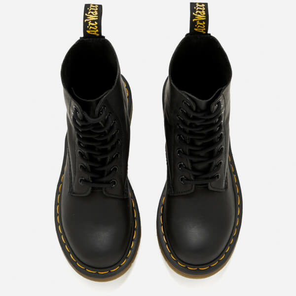 Dr. Martens 黑色8孔女款软皮马丁靴 £92（约803元）