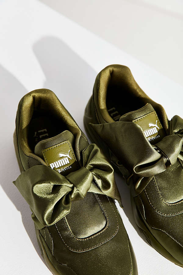 【3色选+码全！】Rihanna x Puma Fenty 蕾哈娜合作款 蝴蝶结运动鞋 $90（约652元）