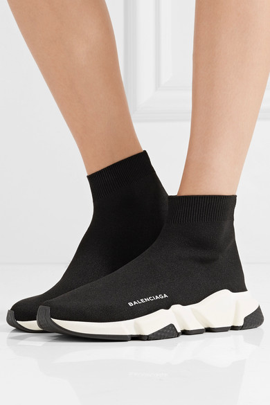 还记得那款明星们不惜撞鞋也要穿的 Balenciaga 连袜鞋吗？早秋补货来袭！