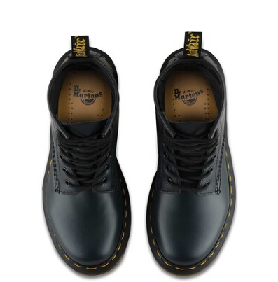 Dr. Martens 1460 8-Eye Boot 女款经典马丁靴