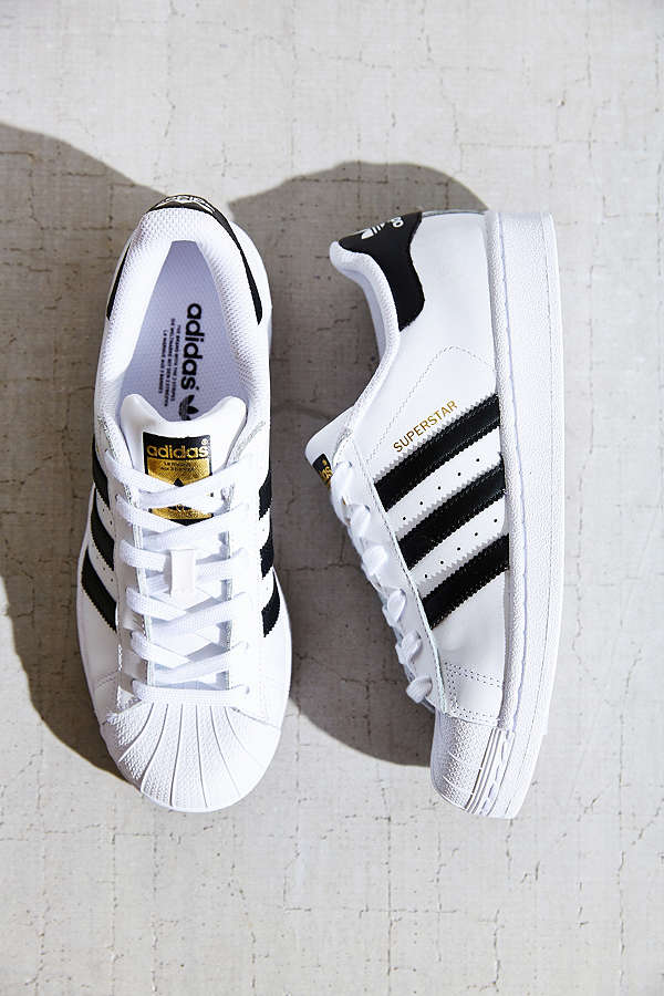 Adidas Originals 三叶草“superstar” 女士运动鞋 金标