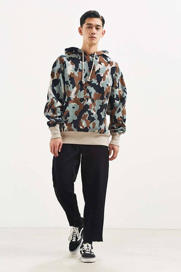Champion & Urban Outfitters 独家合作款 Camo Reverse We*e Hoodie 男士迷彩连帽卫衣