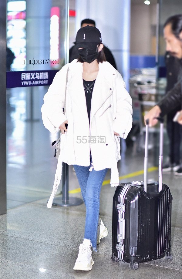 【赵丽颖、杨幂同款】女星*爱穿的 Rag & Bone 不规则破边牛仔裤