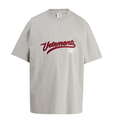 VETEMENTS Oversized logo-appliqué cotton-jersey T-shirt 男款logo印花灰色T恤