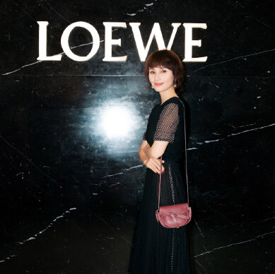 Matchesfashion：精选 超多明星都在背的 Loewe Gate 包包