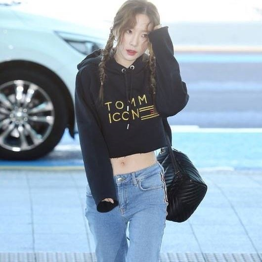 【金泰妍同款】Tommy Hilfiger 侧边条纹拼接男友风牛仔裤