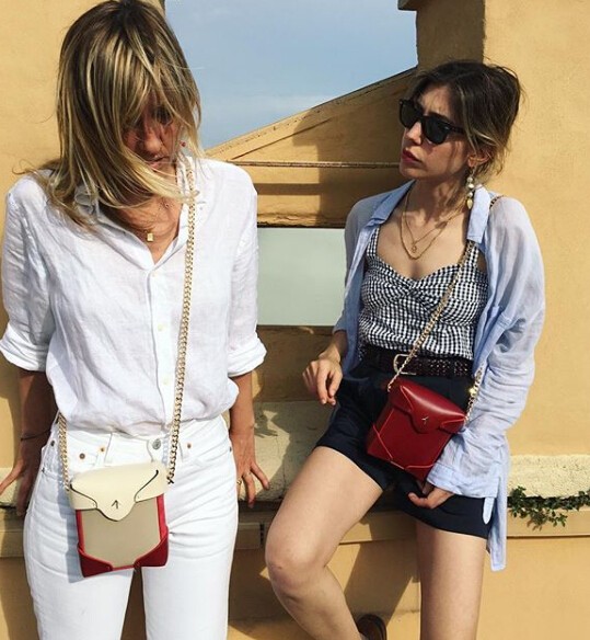 【5姐又送包啦+晒单】瞧瞧5姐 Farfetch 上买的 Manu Atelier 箭头包~~