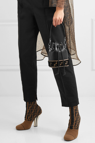 【独家发售】FENDI Montresor 植绒皮革迷你水桶包