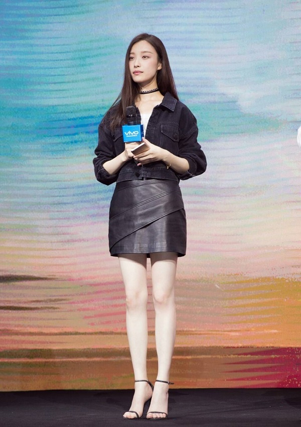 【娜扎、倪妮同款】ALEXANDER WANG 短款牛仔夹克