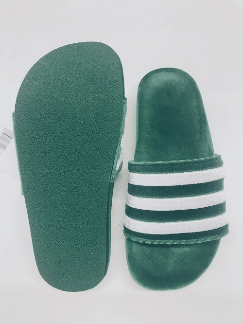 【5姐晒单】我想带着你去环游世界--Adidas Originals 三叶草 Adilette 经典澡堂拖鞋 