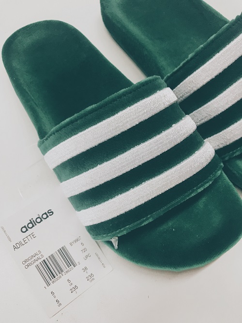 【5姐晒单】我想带着你去环游世界--Adidas Originals 三叶草 Adilette 经典澡堂拖鞋 