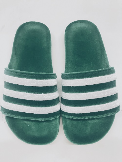 【5姐晒单】我想带着你去环游世界--Adidas Originals 三叶草 Adilette 经典澡堂拖鞋 