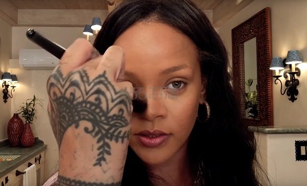 蕾哈娜 Rihanna Fenty × Vogue 合作美妆视频详解