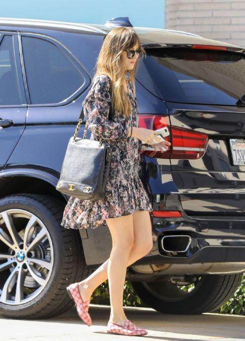 Dakota Johnson 达妹同款 GUCCI Jordaan logo-jacquard loafers 乐福鞋