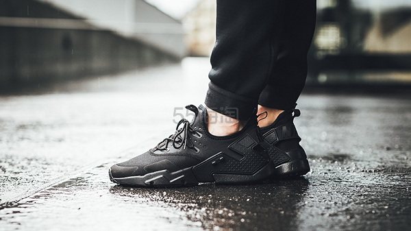 大写的帅！Nike 耐克 Air Huarache Drift 华莱士男士运动鞋 3色可选