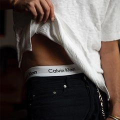 Calvin Klein：精选 男女时尚服饰 经典内衣内裤