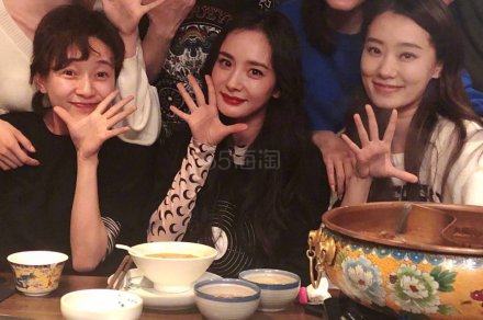 杨幂同款 Marine Serre 月亮图案紧身上衣