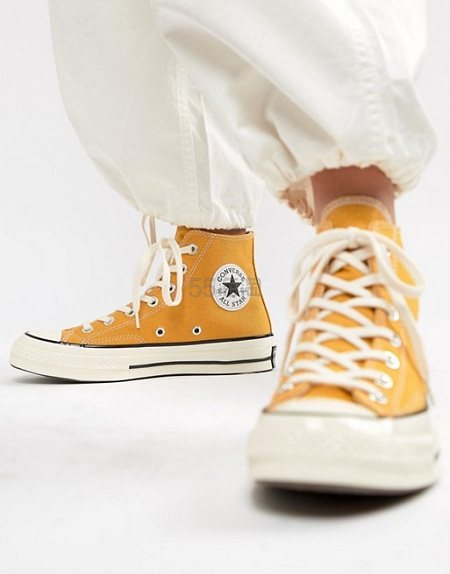 Converse 匡威 Chuck 70 经典姜黄色高帮帆布鞋