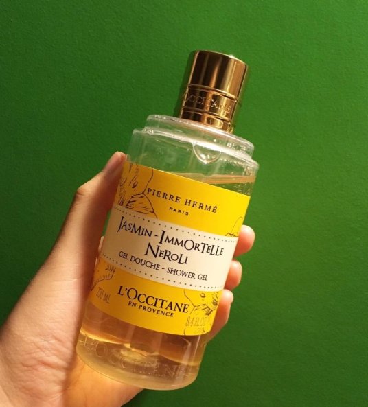 一直想体验海淘，但是不会，这次是因为想买欧舒丹的沐浴油，旗舰