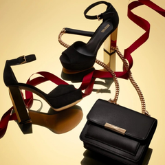 Michael Kors 中国香港官网：精选当季热卖服饰鞋包