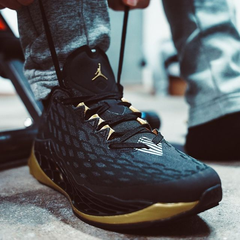 eastbay nike zoom rize