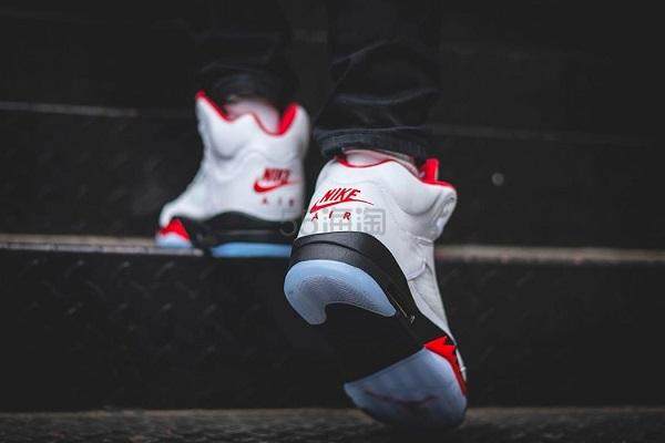 【5姐资讯】乔丹 Air Jordan 5 篮球鞋 Fire Red 流川枫 2020复刻