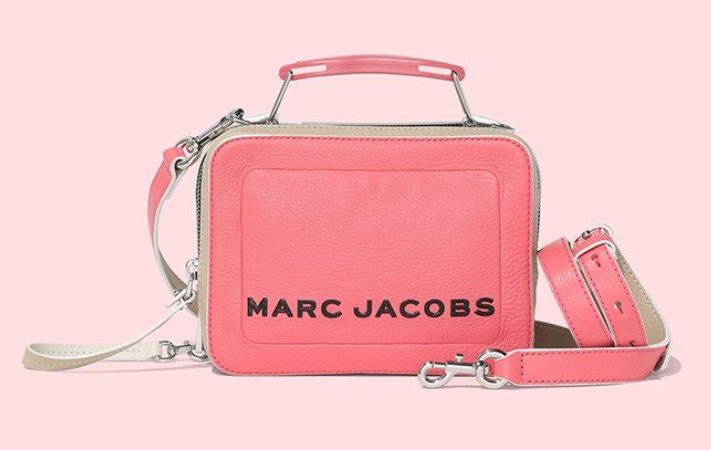 买Marc Jacobs相机包当然在Marc Jacobs官
