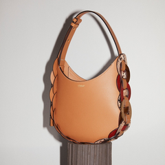 chloé 蔻依 精选时髦服饰鞋包 faye包￥6842 低至3折热卖 部分仅剩1