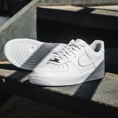 Finishline官网：NIKE AIR FORCE 1 大合集