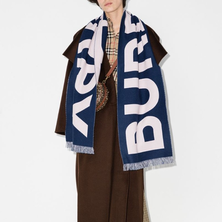 【*8%】Burberry 博柏利 大字母logo围巾