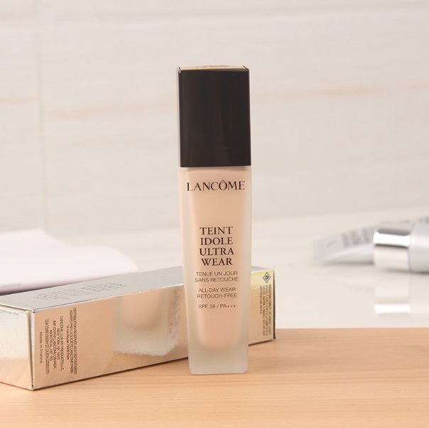 自用款兰蔻持妆粉底液po-01 我的肤质：我是干皮，鼻翼更干