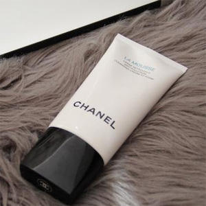 【含税直邮】CHANEL 香奈儿 LA MOUSSE 山茶花洁面