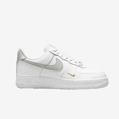 Nike Air Force 1 '07 女士 白灰 少量现货