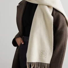 LOEWE 流苏刺绣羊绒围巾 奶白色