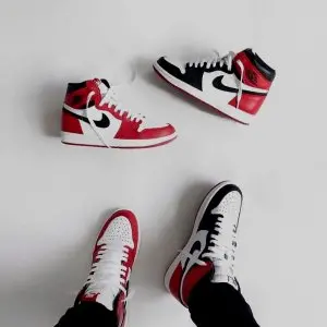 foot locker uk jordan 1 mid