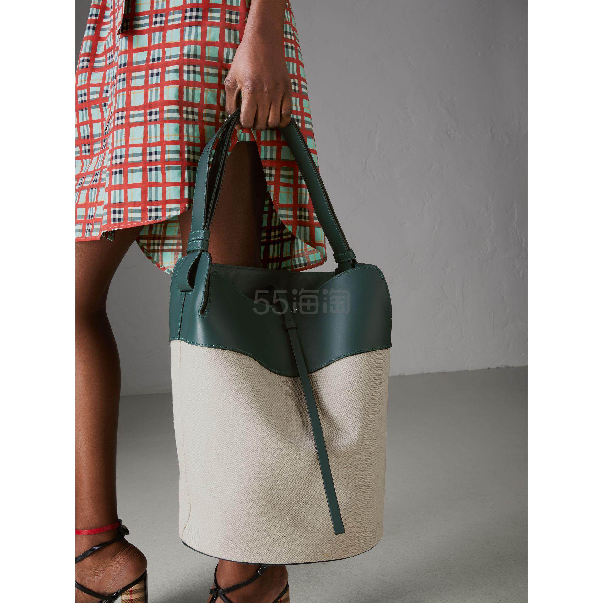 跳楼价！BURBERRY 巴宝莉 拼接水桶包